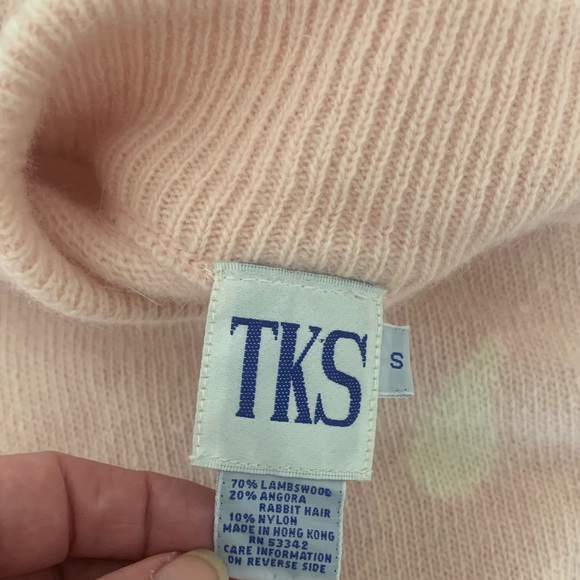 TKS/Sweater - Picture 2 of 5